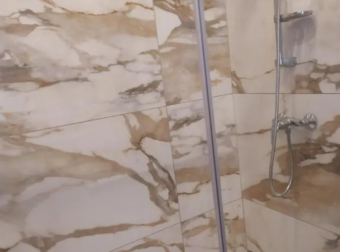 No. 31 In Quarto em Acomodações Particulares *